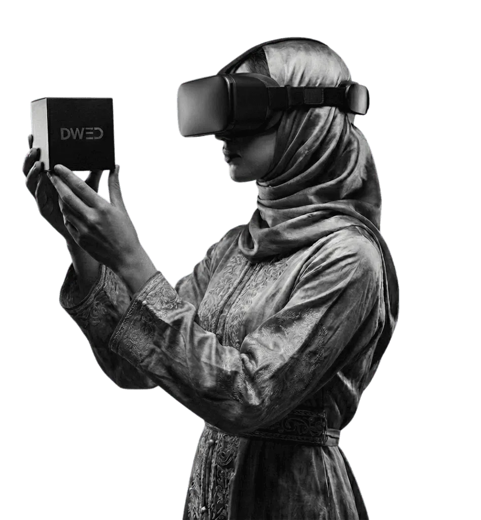 Девушка в VR-очках держит куб с логотипом DWED